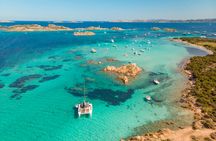Catamaran tour in La Maddalena archipelago with lunch