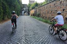 3-hour bike rental with Catacombs guided tour