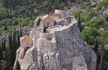 Konavle and Falcon Fortress half-day tour with lunch