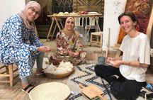 Fez experience in wool spinning workshop