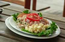 Lima bicycle tour with Pacific views and local food tastings