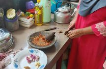 Food and culture tour with a local family in Praya