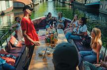 Cozy and fun canal boat tour of Amsterdam