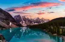 Sunset and stargazing tour at Moraine Lake