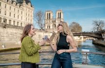 Sightseeing cruise with champagne from Notre-Dame de Paris