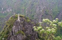 Hanoi to Ninh Binh day tour with lunch and activities