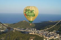 Hot air balloon flight at sunrise in Mallorca