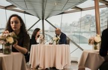 Seine cruise with dinner and live music