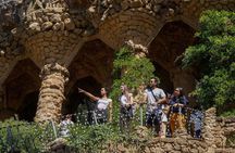 Park Güell and Sagrada Familia guided tour