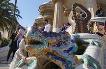 Park Güell and Sagrada Familia guided tour with tower access