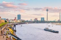 Explore Düsseldorf in 1 Hour with a Local
