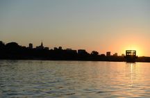 Warsaw sunset cruise on iBarka with prosecco