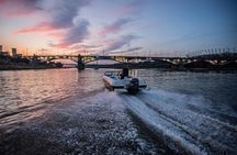 Sunset motorboat private cruise on the Vistula River with prosecco