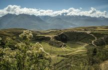 Sacred Valley guided tour with Inca sites, salt ponds and local market