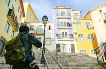 Alfama photo walk experience with a local photographer in Lisbon