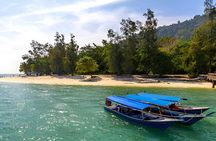 Langkawi island-hopping tour with eagle feeding and lake visit