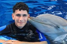 Mundomar dolphin encounter