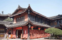 Private tour from Chengdu to Mount Emei with lunch and cable car
