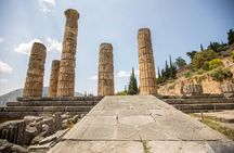 Delphi full-day tour with museum and Arachova Village visit