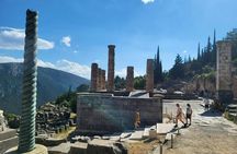 Delphi full-day tour with museum and Arachova Village visit