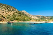 Sarandë boat tour to hidden caves and beaches with snorkelling