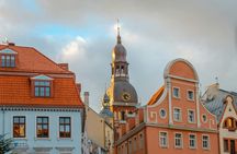 Guided tour of Riga's most photogenic spots with a local