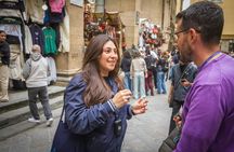 Wine windows, legends and secret corners of Florence evening tour