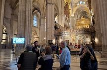 Royal Alcazar, Cathedral and Giralda small group tour