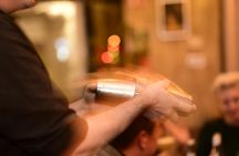 Cocktails masterclass with tapas in Barcelona