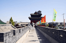Guided tour through Kaifeng's historical landmarks