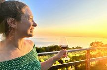 Prosecco tasting in Contovello vineyard with local winemaker