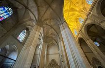 Guided tour of Real Alcázar of Seville, Cathedral and Giralda