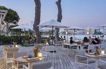 Mallorca beach bus experience with beach club entry