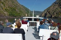 Ribeira Sacra and Ourense guided day trip with river cruise