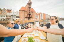 Culinary cruise with pierogi tasting on the Motława River