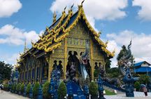 Private full-day tour to Chiang Rai with van and driver