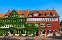 Hannover city highlights walking tour with a local guide