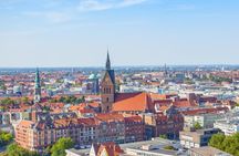 Hannover city walking tour in 2 hours with a local guide