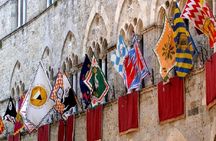 Siena walking tour with Palio and Contrada Museum