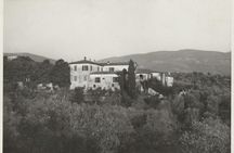 Historic Villa Travignoli cellar tour and wine tasting