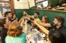 Eixample Bites: Tapas, Food & Wine Tasting Tour in Barcelona