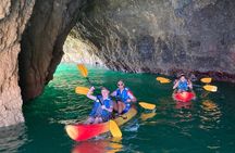 Caves and cliffs kayak tour in Albufeira