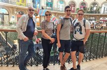 Private walking tour of Leeds
