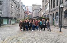 Private street art guided walking tour in Aberdeen