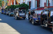Tuk-tuk rental with driver for a 4-hour Chiang Mai temple experience