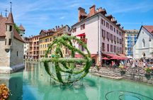 Annecy 2-hour introductory walking tour with a local