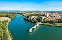 Avignon city highlights walking tour with a local guide