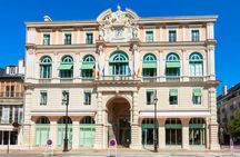 Pau 2-hour introductory walking tour with a local