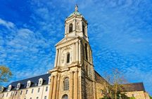 Rennes city highlights walking tour with a local guide