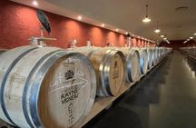 Private Tour in vintage car in the Vineyard with Wine Tasting